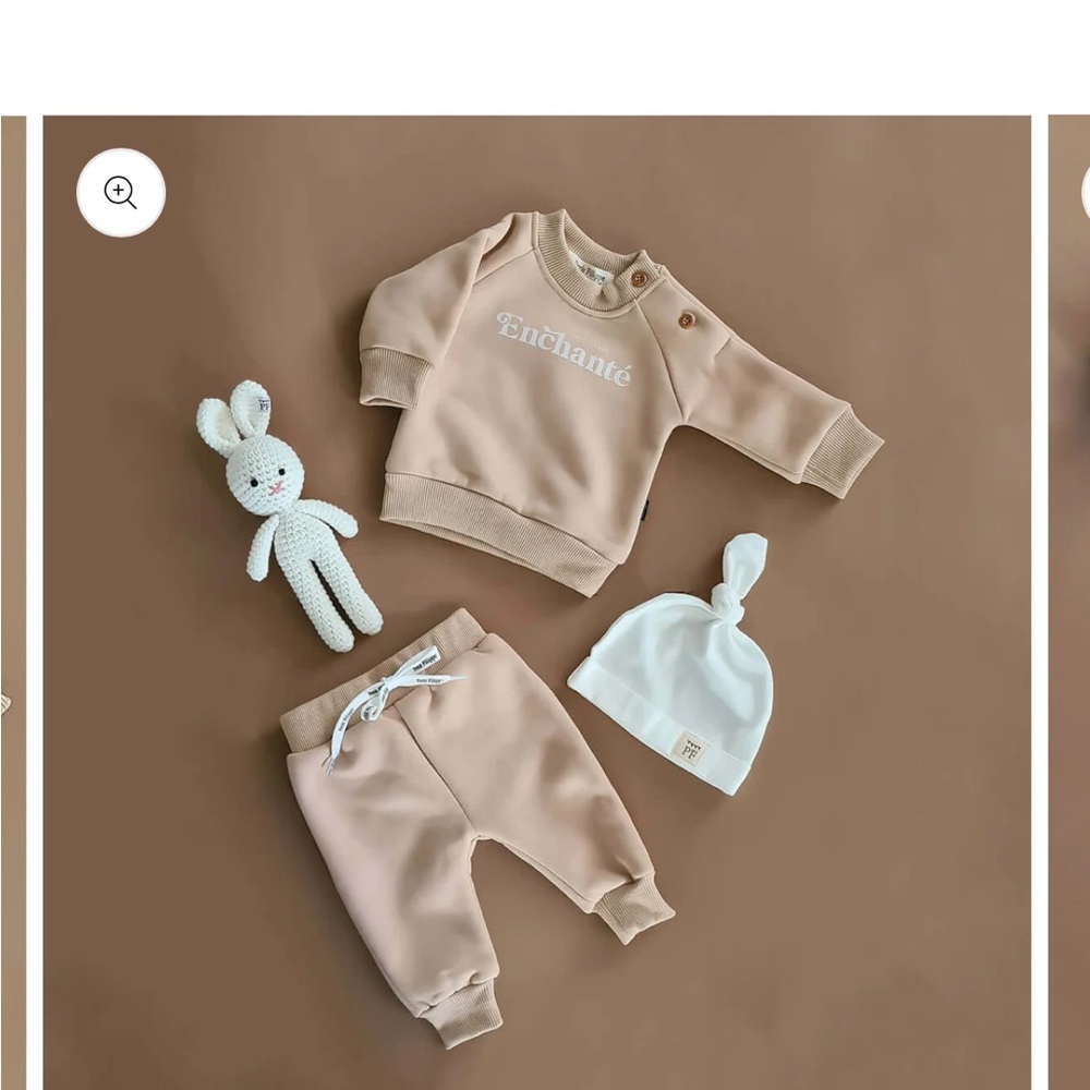 Petit Filipe baby sweat suit in size S (3M)